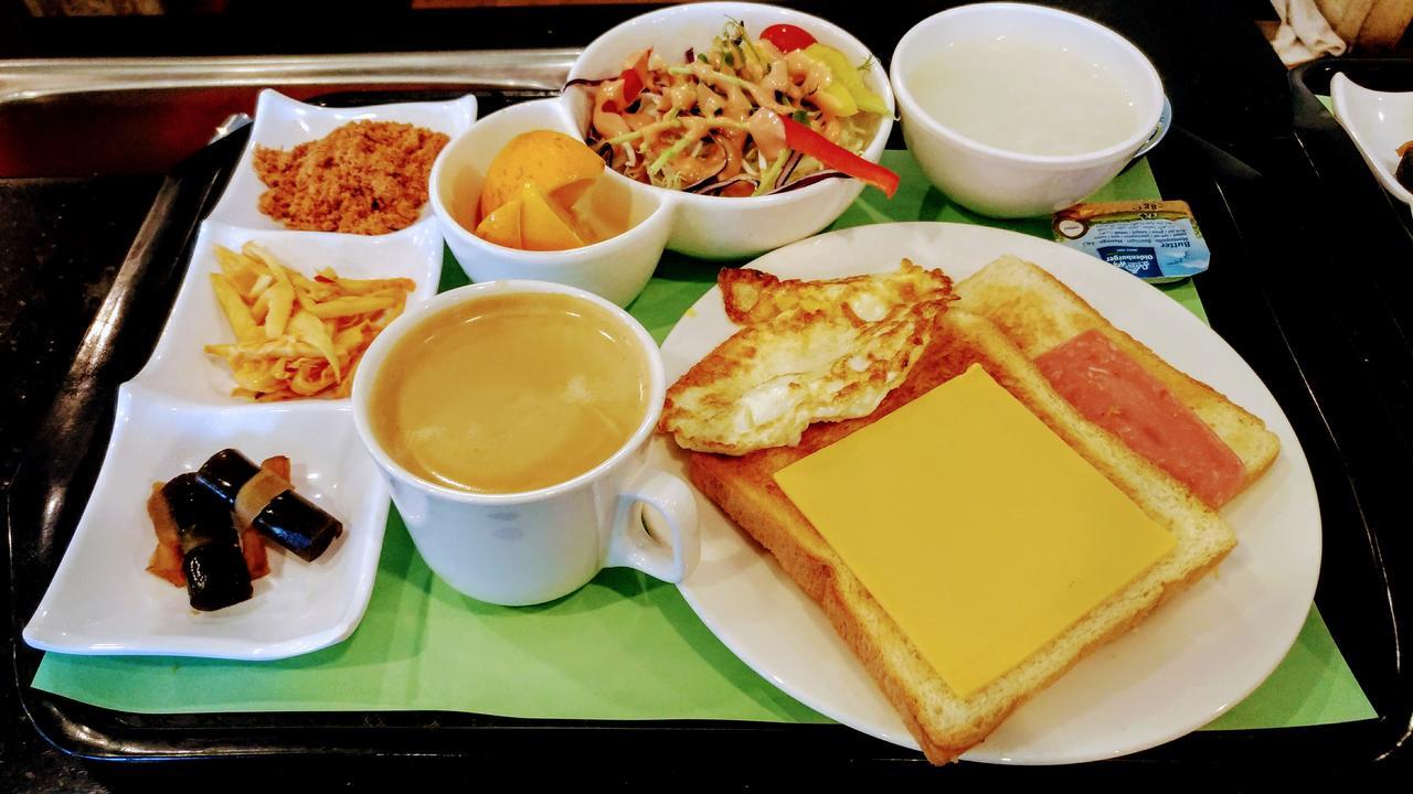Fuhsing Youth Activity Center Taoyuan Esterno foto